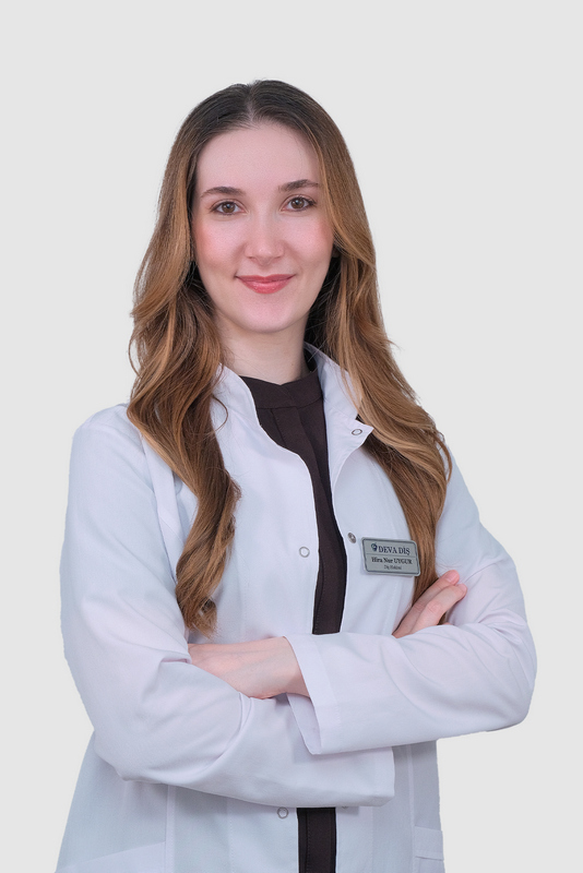 DT.HIRA NUR UYGUR<BR>DIŞ HEKIMI 1 HiraNurUYGUR